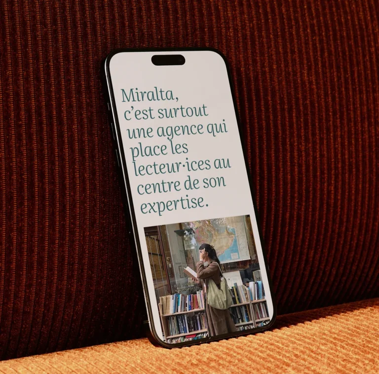 Application mobile de l’identité Miralta présentant une agence éditoriale centrée sur les lecteur·rices et la création de contenus